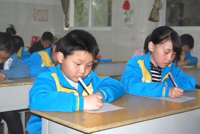 洛陽東方外國語學校小學部口算比賽