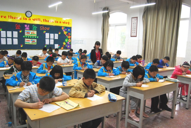 洛陽東方外國語學校小學部口算比賽