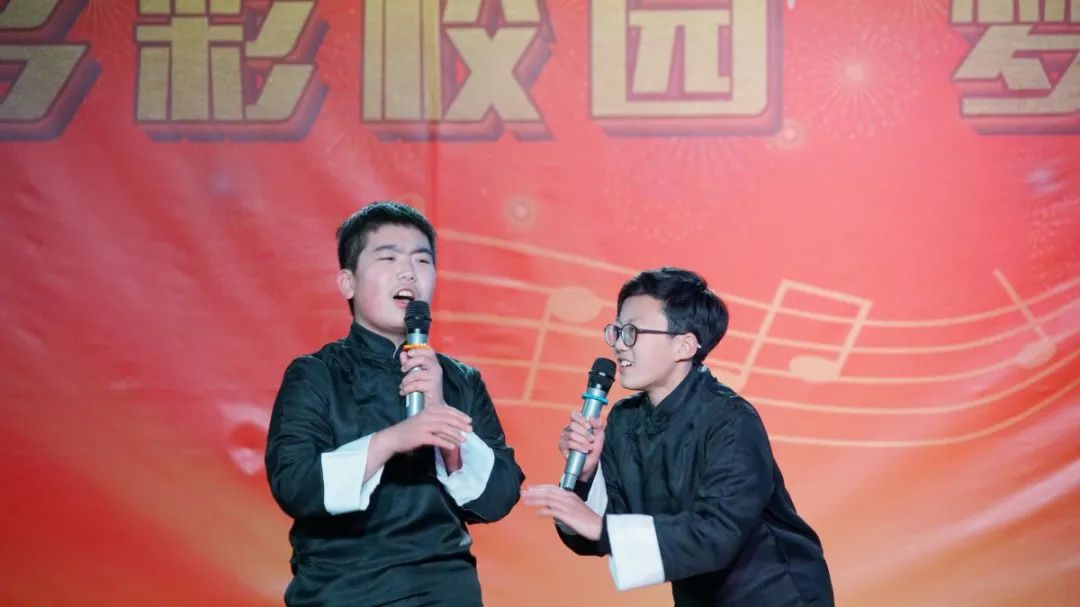 「心有家國，情系東外 」洛陽東外元旦文藝匯演圓滿落幕