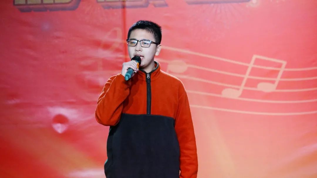 「心有家國，情系東外 」洛陽東外元旦文藝匯演圓滿落幕