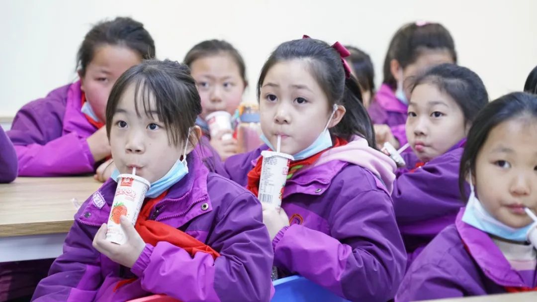 遇見春天 感受牧場生命能量—洛陽東外小學部研學系列活動(二)