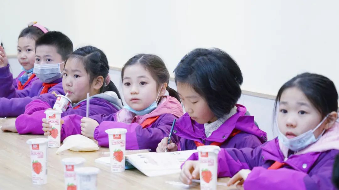遇見春天 感受牧場生命能量—洛陽東外小學部研學系列活動(二)