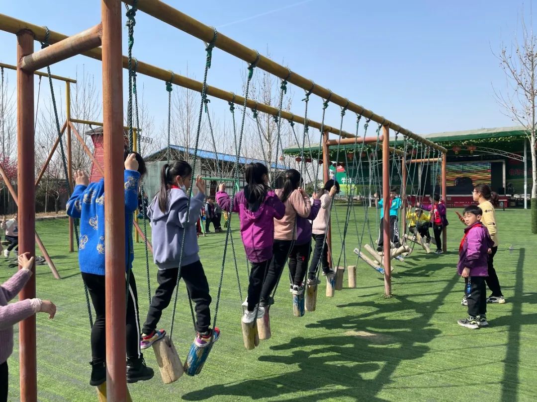 遇見春天 感受牧場生命能量—洛陽東外小學部研學系列活動(二)