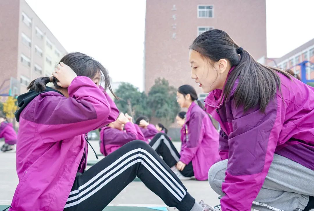 青春東外，強(qiáng)國有我丨洛陽東外初中部體質(zhì)健康達(dá)標(biāo)運(yùn)動(dòng)會(huì)