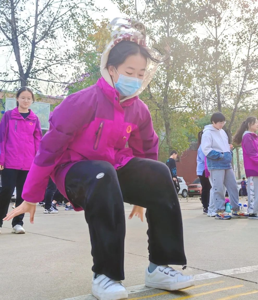 青春東外，強(qiáng)國有我丨洛陽東外初中部體質(zhì)健康達(dá)標(biāo)運(yùn)動(dòng)會(huì)