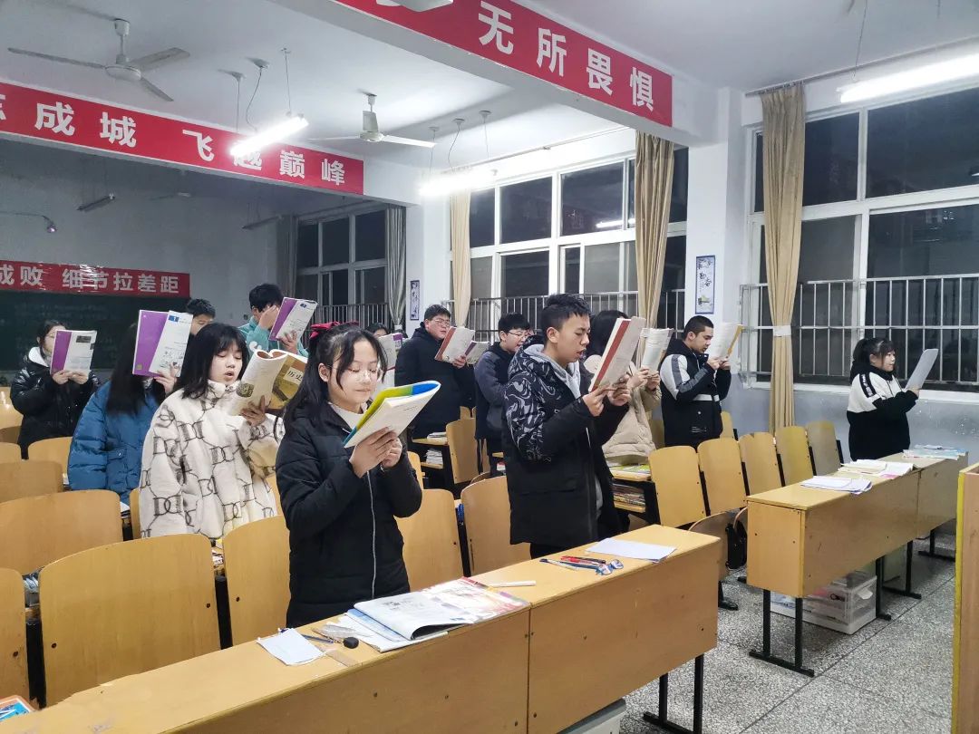 「東外高中部」興傳統(tǒng)厚植根脈，攜春光奔赴未來