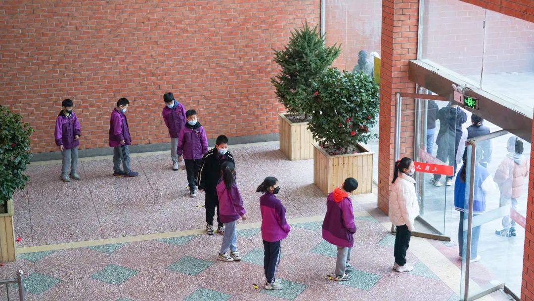 繁花似錦綻校園，核檢護(hù)航保平安