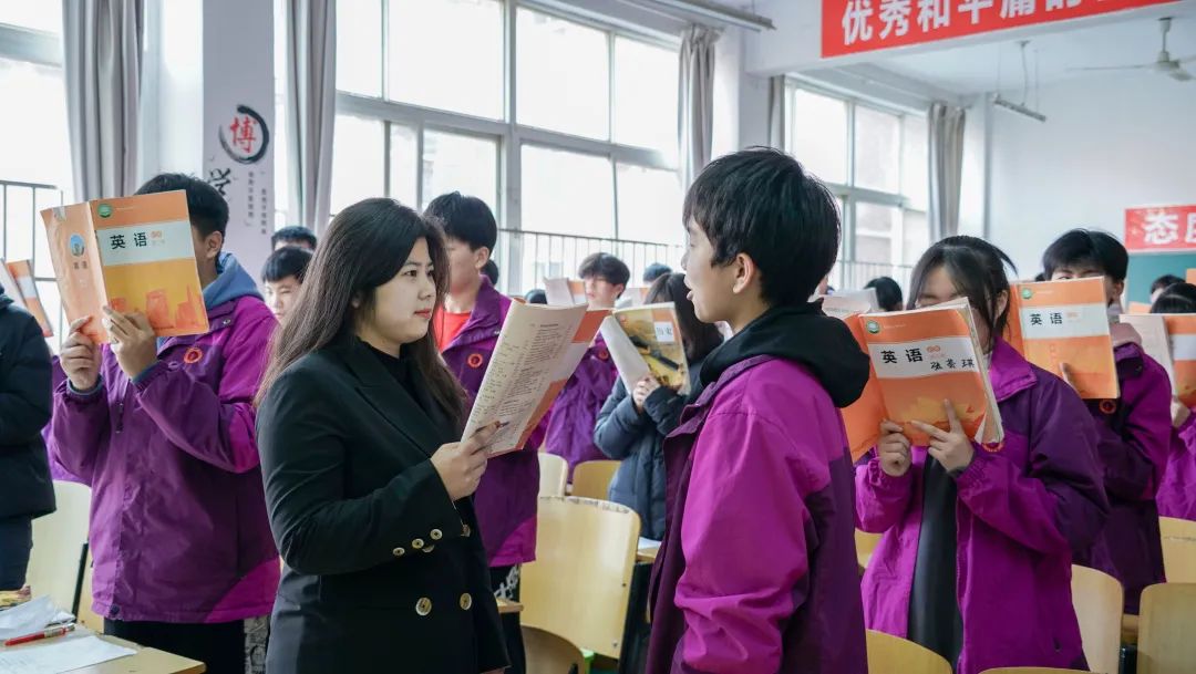 制度為綱，讓人必須做；文化鑄魂，讓人主動(dòng)做