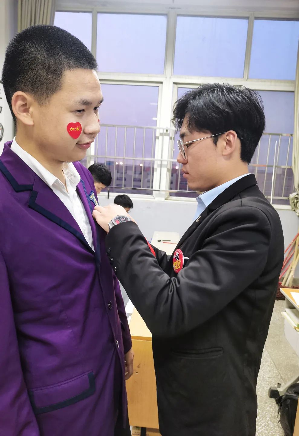 心存凌云志，一起向未來丨洛陽(yáng)東外2022中考線上百日沖刺誓師大會(huì)