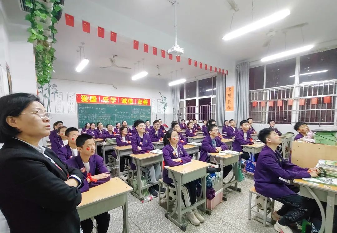 心存凌云志，一起向未來丨洛陽(yáng)東外2022中考線上百日沖刺誓師大會(huì)