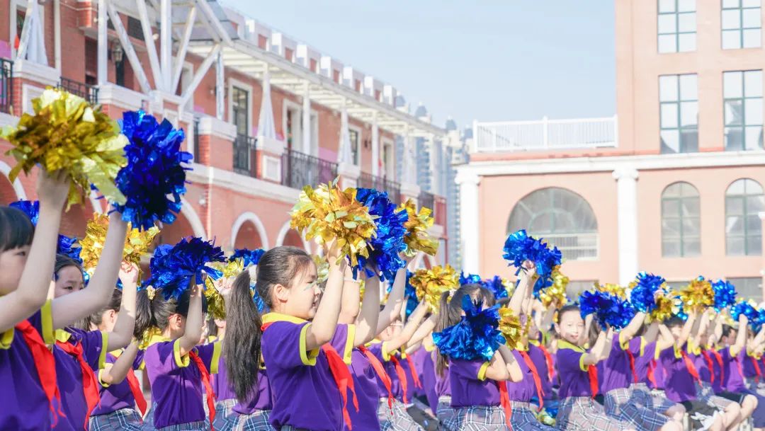 青春不散場(chǎng)，追夢(mèng)再出發(fā)——洛陽東外2022屆小學(xué)生畢業(yè)典禮